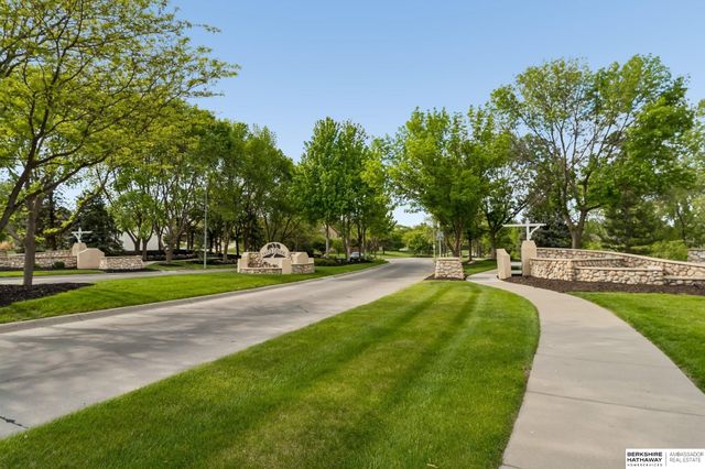 5913 N 146 Avenue, Omaha, NE 68116