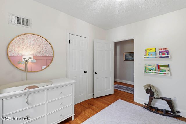 2385 Clarendon Ave, Louisville, KY 40205