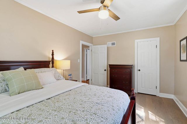 2385 Clarendon Ave, Louisville, KY 40205