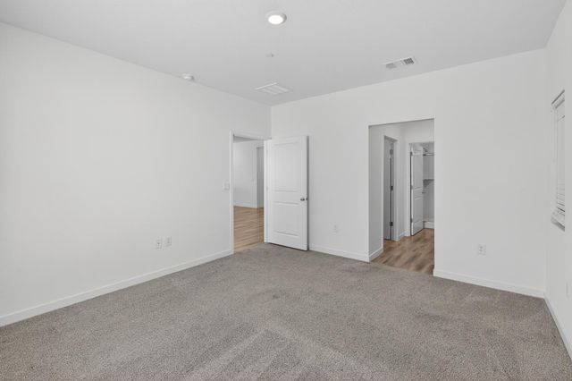 8825 Stratham Way, Elk Grove, CA 95758