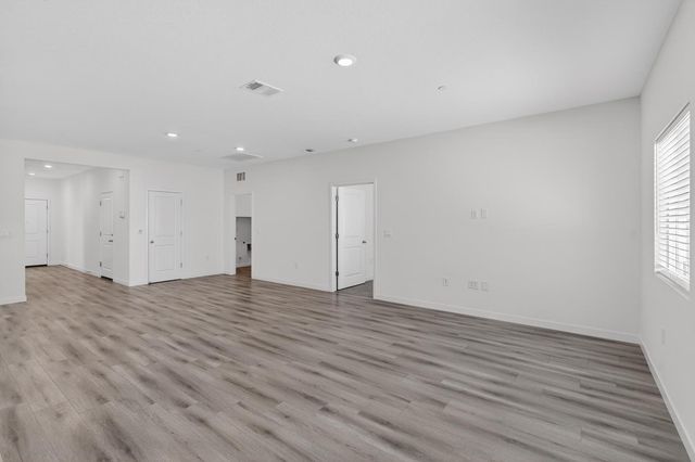 8825 Stratham Way, Elk Grove, CA 95758