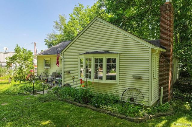 580 N Almont Avenue, Imlay City, MI 48444