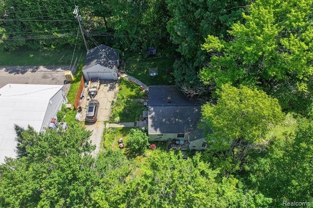 580 N Almont Avenue, Imlay City, MI 48444