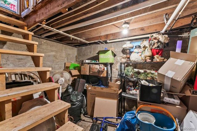 580 N Almont Avenue, Imlay City, MI 48444