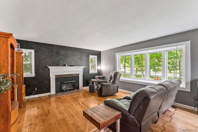 580 N Almont Avenue, Imlay City, MI 48444