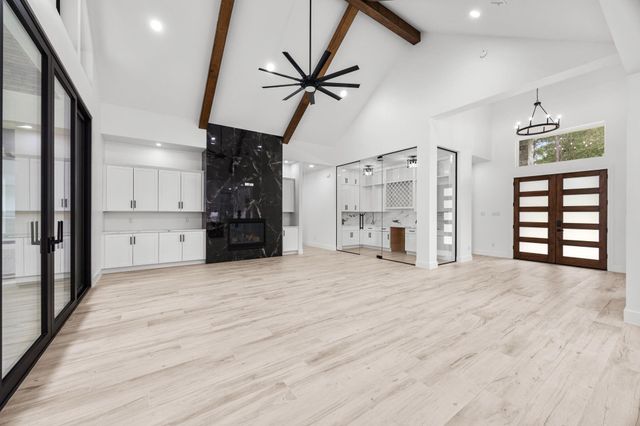 13010 Royal Hill Court, Montgomery, TX 77316