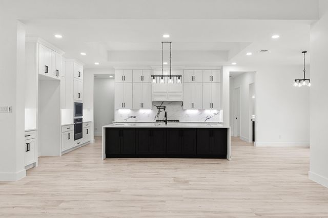13010 Royal Hill Court, Montgomery, TX 77316