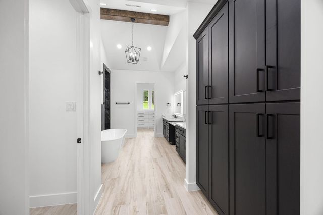 13010 Royal Hill Court, Montgomery, TX 77316