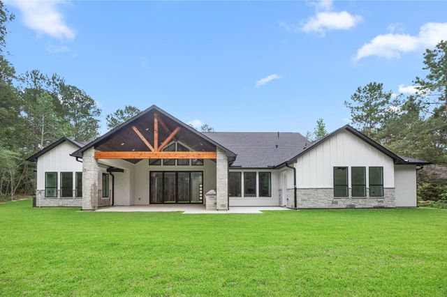 13010 Royal Hill Court, Montgomery, TX 77316