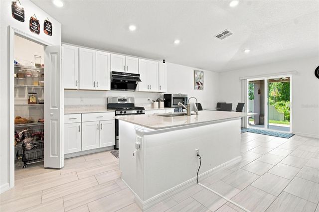 34701 RAINVILLE LOOP, Zephyrhills, FL 33541