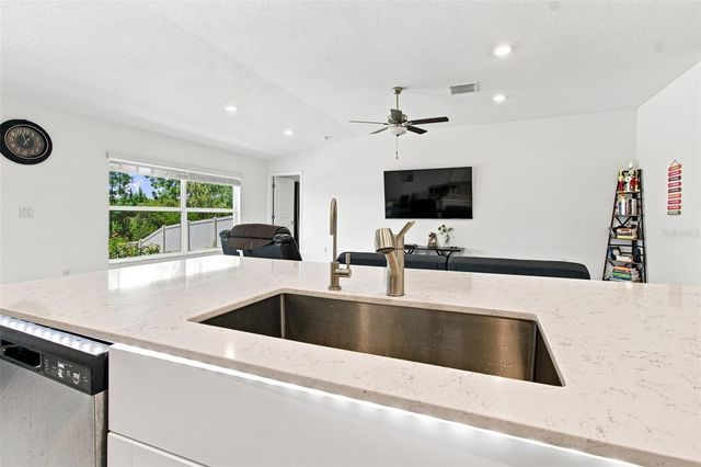 34701 RAINVILLE LOOP, Zephyrhills, FL 33541