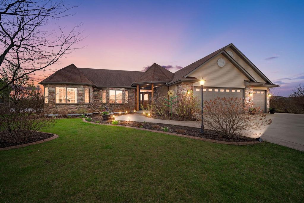 2203 Penbrook DRIVE, Mount Pleasant, WI 53406