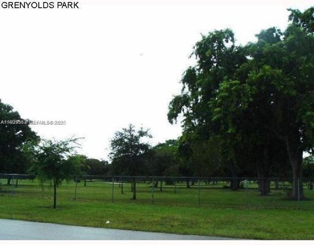 2149 NE 179th St 0, North Miami Beach, FL 33162