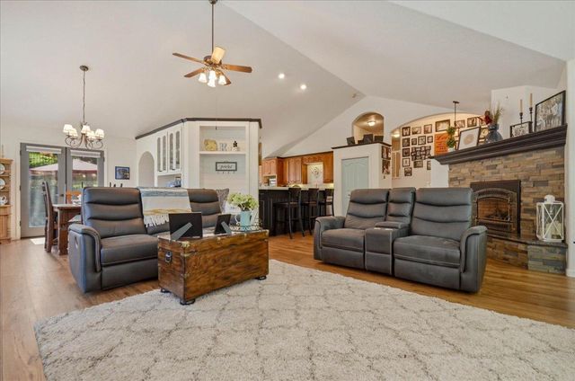 320 Gopher Flat Rd, Sutter Creek, CA 95685