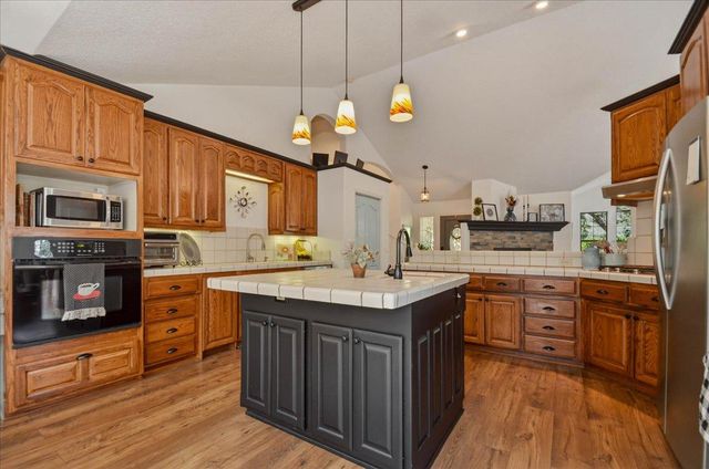 320 Gopher Flat Rd, Sutter Creek, CA 95685