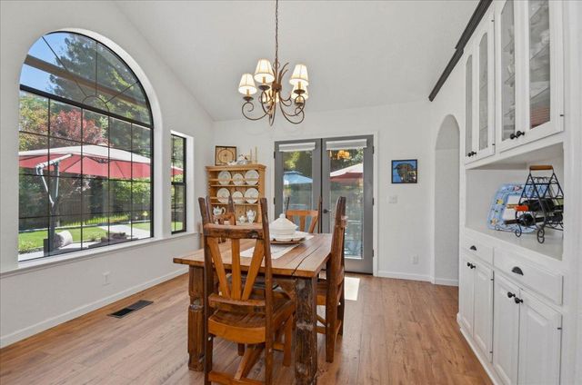 320 Gopher Flat Rd, Sutter Creek, CA 95685