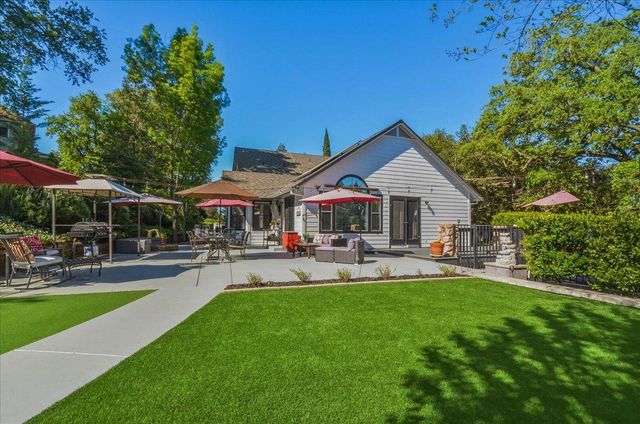 320 Gopher Flat Rd, Sutter Creek, CA 95685