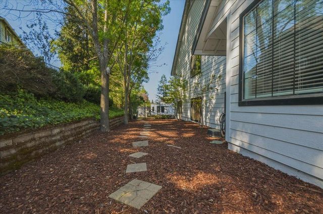 320 Gopher Flat Rd, Sutter Creek, CA 95685