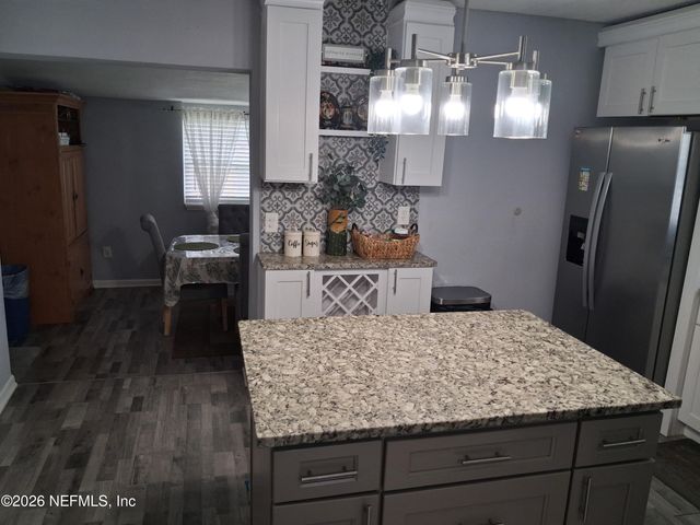 7663 FALCON Street, Jacksonville, FL 32244