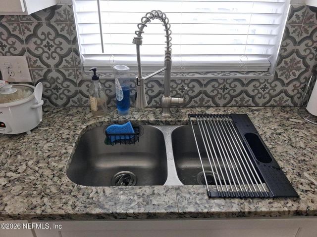 7663 FALCON Street, Jacksonville, FL 32244