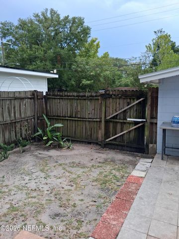 7663 FALCON Street, Jacksonville, FL 32244