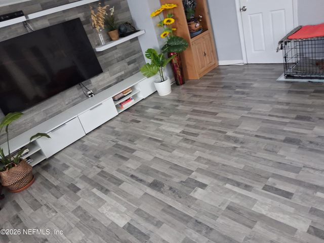 7663 FALCON Street, Jacksonville, FL 32244