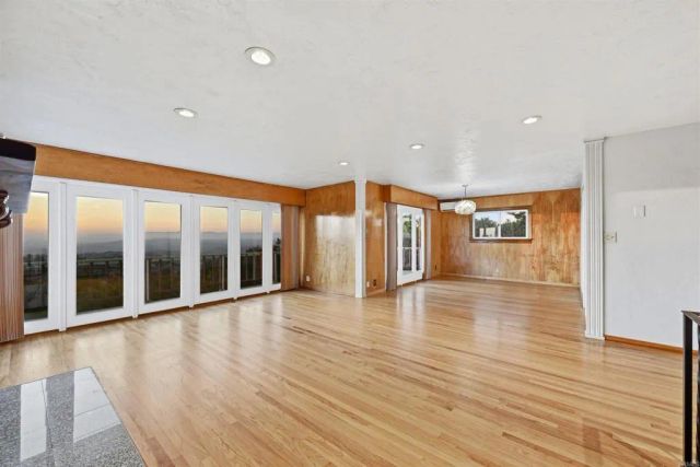 2166 Camino Cantera, Vista, CA 92084