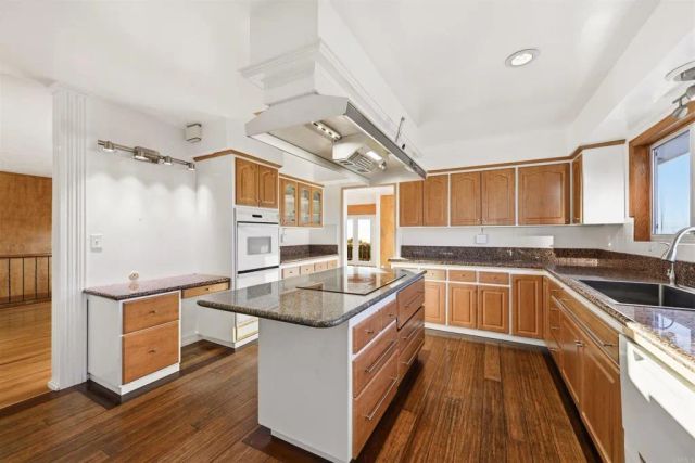 2166 Camino Cantera, Vista, CA 92084