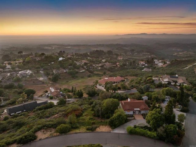 2166 Camino Cantera, Vista, CA 92084