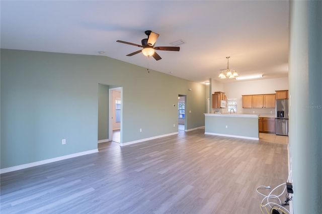 8022 ALAMOSA WOOD AVENUE, Ruskin, FL 33573