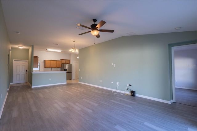 8022 ALAMOSA WOOD AVENUE, Ruskin, FL 33573