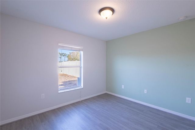 8022 ALAMOSA WOOD AVENUE, Ruskin, FL 33573