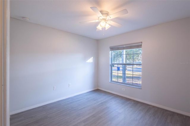 8022 ALAMOSA WOOD AVENUE, Ruskin, FL 33573