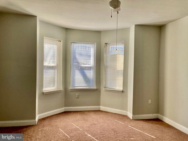 5215 PINE ST, Philadelphia, PA 19143