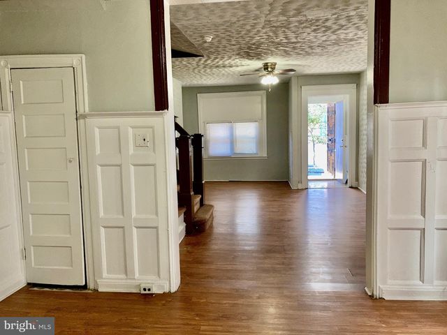 5215 PINE ST, Philadelphia, PA 19143