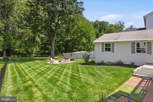 402 WALKER ST SW, Vienna, VA 22180