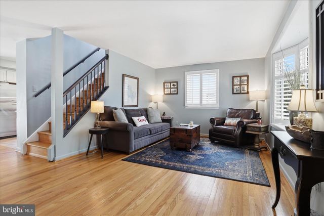402 WALKER ST SW, Vienna, VA 22180