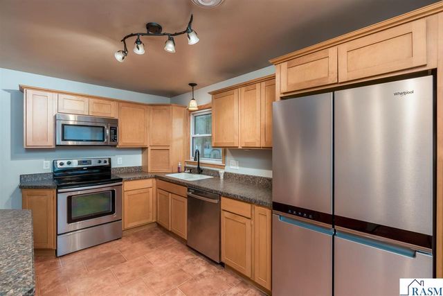 13 Southview Drive, Mankato, MN 56001