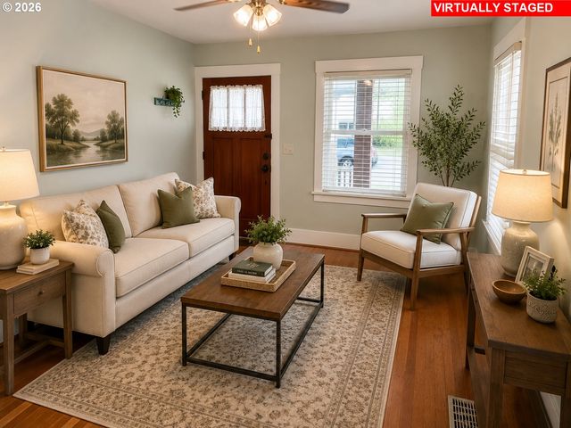 4757 N VANDERBILT St, Portland, OR 97203