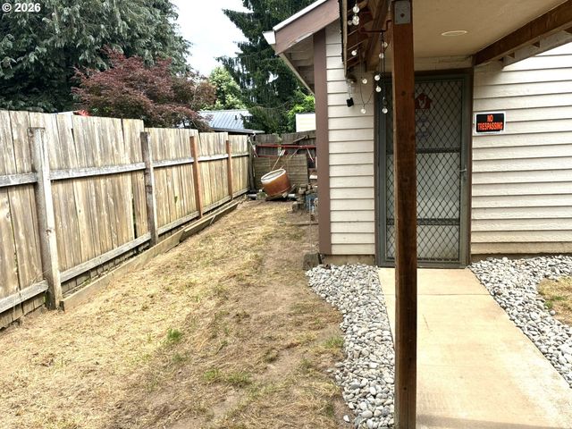 4757 N VANDERBILT St, Portland, OR 97203