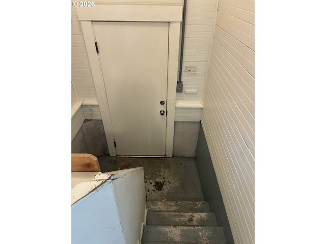 4757 N VANDERBILT St, Portland, OR 97203