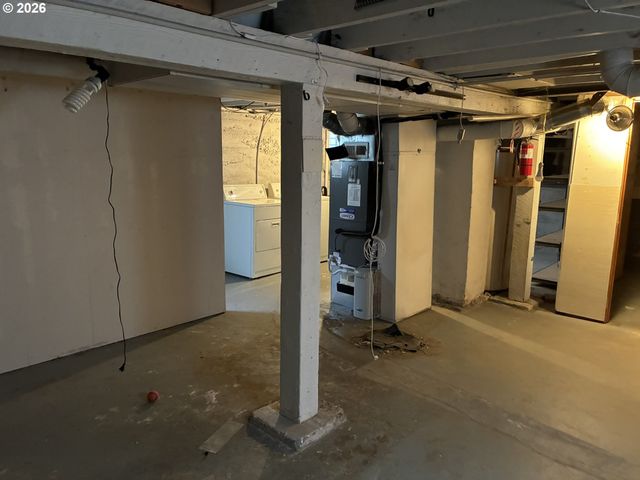 4757 N VANDERBILT St, Portland, OR 97203