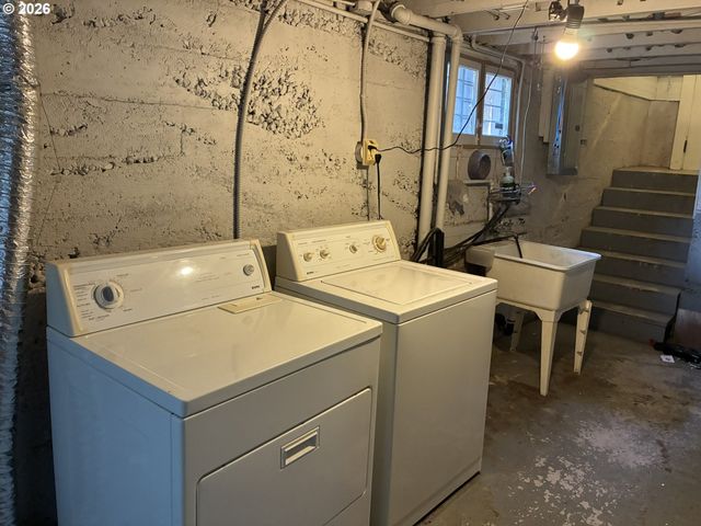 4757 N VANDERBILT St, Portland, OR 97203