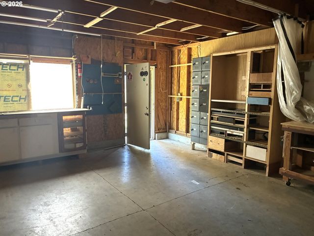 4757 N VANDERBILT St, Portland, OR 97203