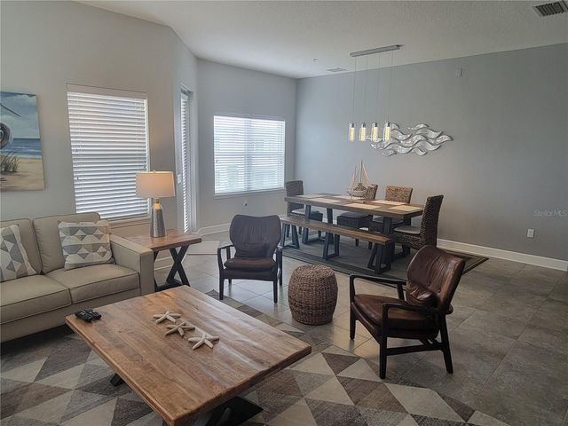 7710 34TH AVENUE W 303, Bradenton, FL 34209