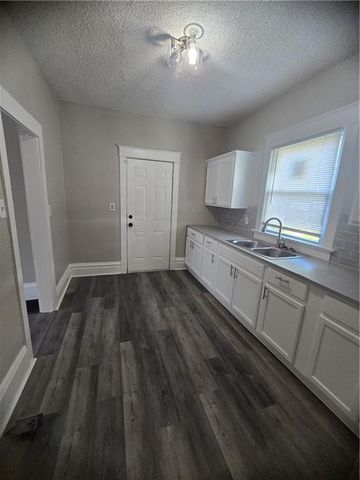 2522 Norton Avenue, Kansas City, MO 64130