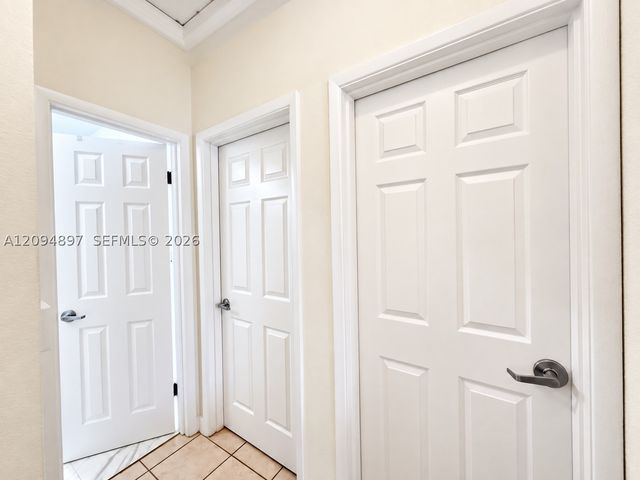 797 NW 9th St, Homestead, FL 33030