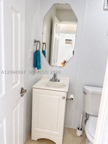 797 NW 9th St, Homestead, FL 33030