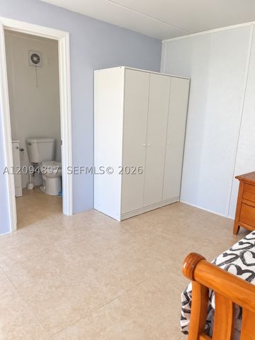 797 NW 9th St, Homestead, FL 33030