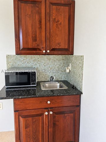 797 NW 9th St, Homestead, FL 33030